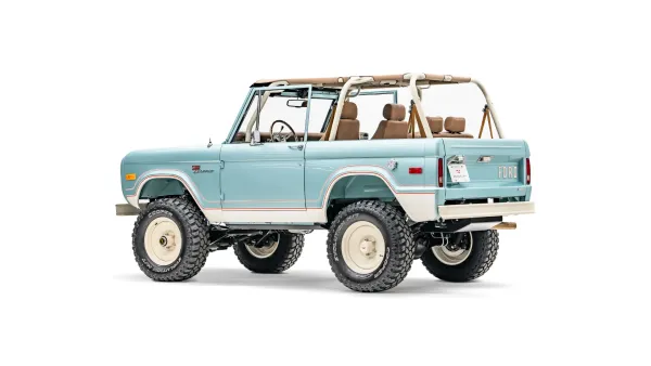 1977 Early Ford Bronco_13 Driver Side Rear 3.4