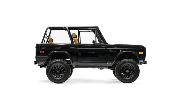 1970 Blackout Ford Bronco_8 Passenger Side