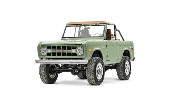 1976 Boxwood Green Ford Bronco_4 Drivers Side Front 