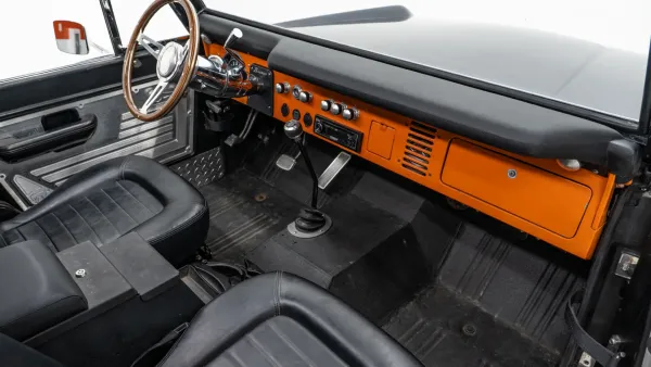 1975 Used Ford Bronco_18 Passenger Side Interior