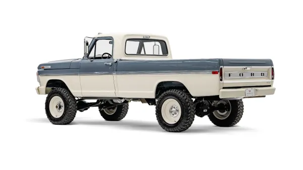 1970 Velocity Ford F250_13 Driver Side Rear 3.4