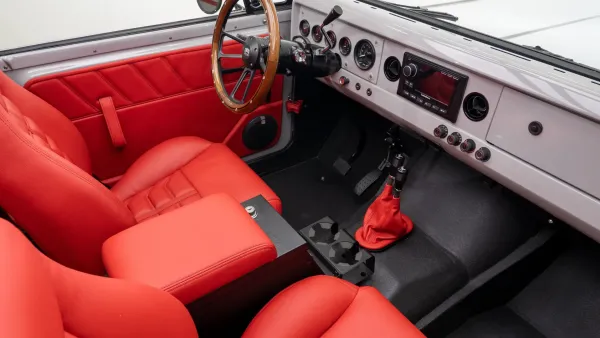 1966 Velocity International Scout 80_18 Passenger Side Interior