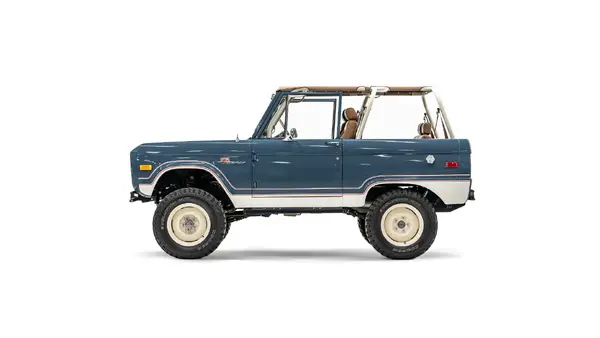 1967 Velocity CLassic Ford Bronco_2 Drivers Side 