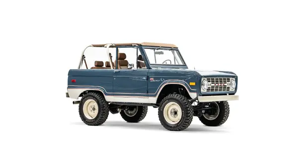 1967 Velocity CLassic Ford Bronco_7 Passenger Side Front  3.4