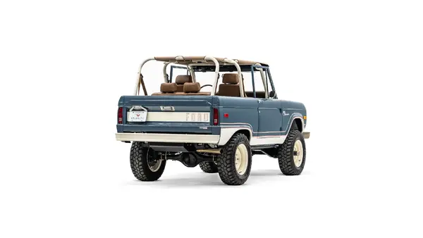 1967 Velocity CLassic Ford Bronco_10 Passenger Side Rear