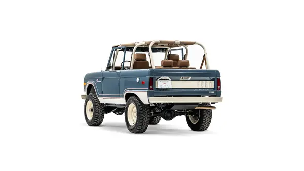 1967 Velocity CLassic Ford Bronco_13 Driver Side Rear 3.4