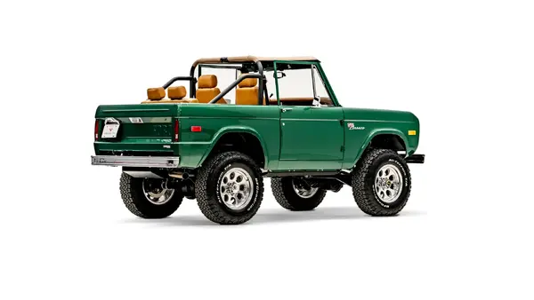 Velocity 1975 Rancing Green Ford Bronco_9 Passenger Side Rear 3