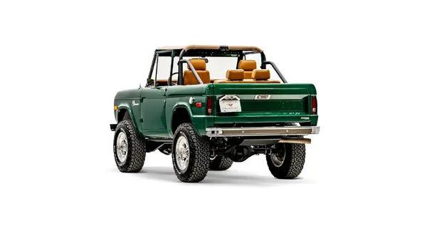 Velocity 1975 Rancing Green Ford Bronco_12Driver Side Rear