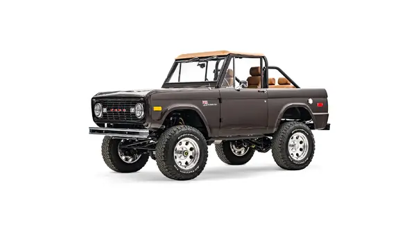 1967 Velocity Early Ford Bronco_3 Drivers Side Front 3.4