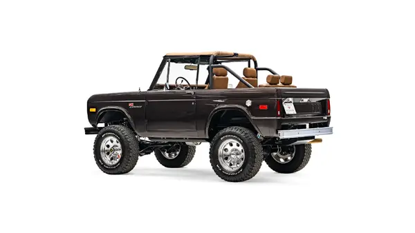 1967 Velocity Early Ford Bronco_13 Driver Side Rear 3.4