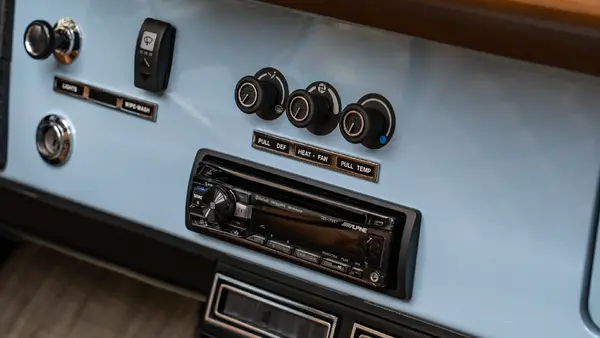 Velocity Early Ford Bronco_22 Interior