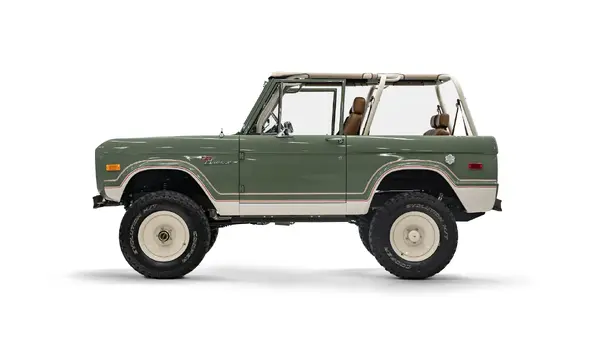 Boxwood Green Early Ford Bronco_8 Passenger Side