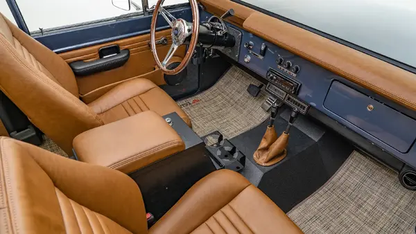 1975 Classic Ford Bronco_18 Passenger Side Interior