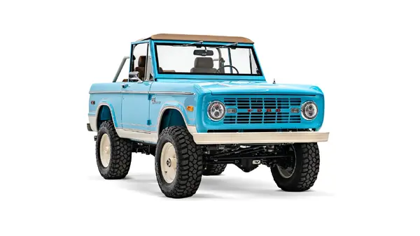 1973 Tiffany Blue Ford Bronco_6 Passenger Side Front 