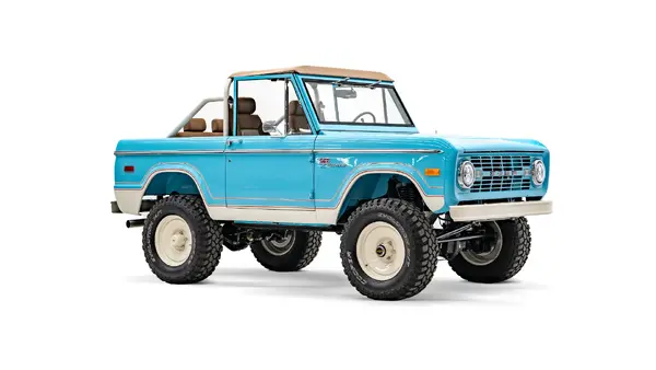 1973 Tiffany Blue Ford Bronco_7 Passenger Side Front  3.4