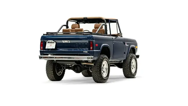 Velocity Signature 1975 Ford Bronco_10 Passenger Side Rear