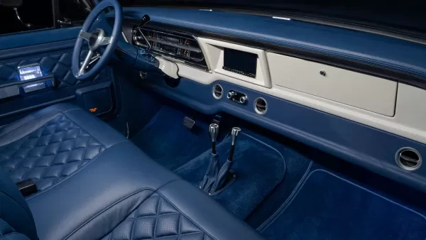 1972 Blue Ford F250_Passenger Side Interior