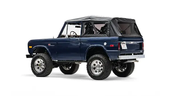 1975 Classic Ford Bronco Soft Top_13 Driver Side Rear 3.4