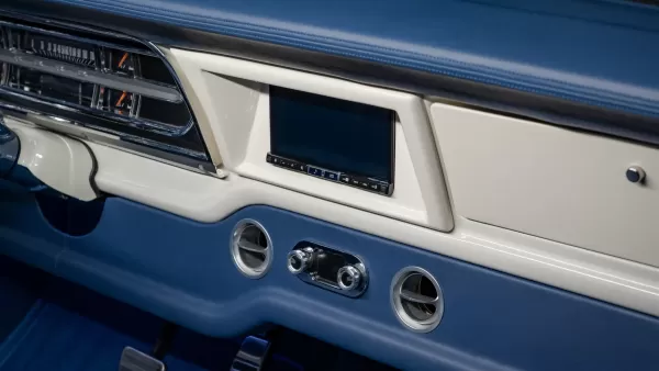 1972 Blue Ford F250_Interior 20