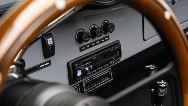 1974 Blackout Early Ford Bronco_19 Interior