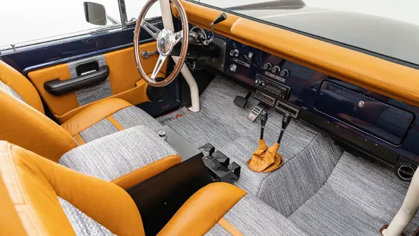 1970 Early Ford Bronco Ranger_18 Passenger Side Interior
