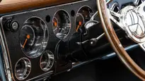 1972 Chevrolet K5 Blazer_15 Dakota Digital Gauges