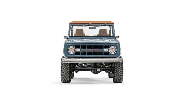 1977 Anvil Gray Ford Bronco_5 Front