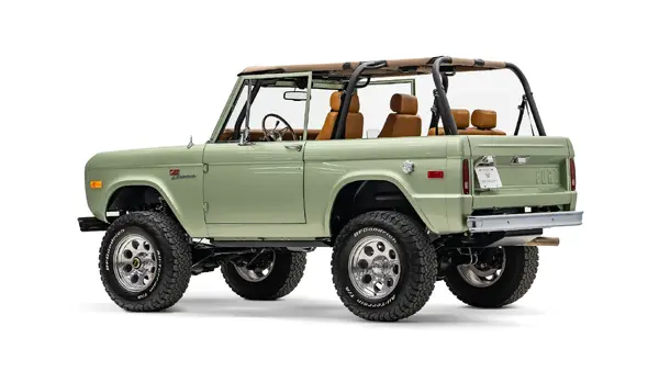 1974 Green Early Ford Bronco_13 Driver Side Rear 3.4