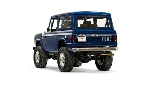 1975 Custom Ford Bronco_12Driver Side Rear