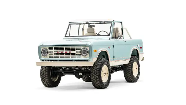 1974 Seafoam Vintage Ford Bronco_4 Drivers Side Front 