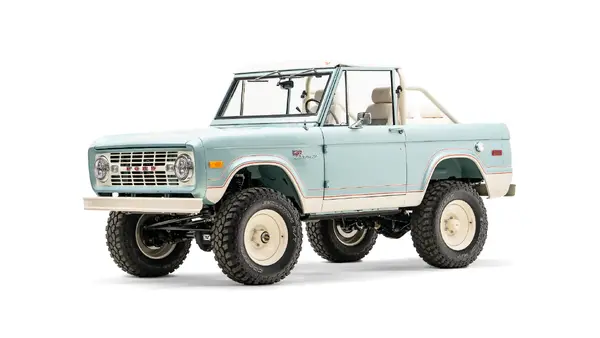 1974 Seafoam Vintage Ford Bronco_3 Drivers Side Front 3.4