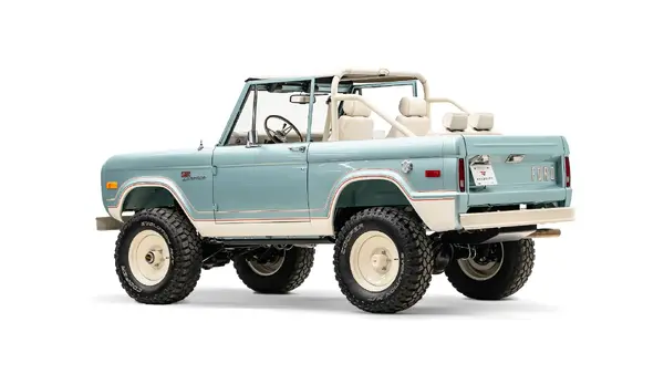 1974 Seafoam Vintage Ford Bronco_13 Driver Side Rear 3.4