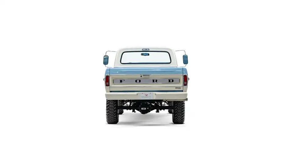 1968 Wind Blue Ford F250 (9)