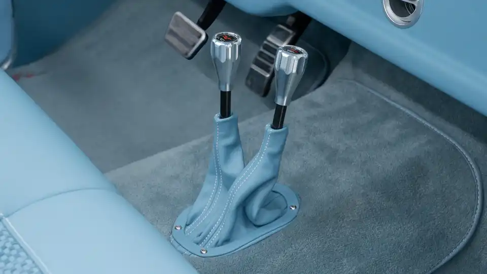 1968 Wind Blue Ford F250 Details (10)