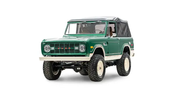 7579 Ford Bronco Velocity Racing Green 2