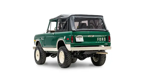 7579 Ford Bronco Velocity Racing Green 6