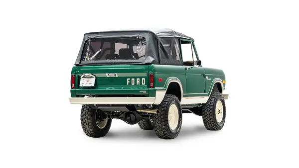 7579 Ford Bronco Velocity Racing Green 8