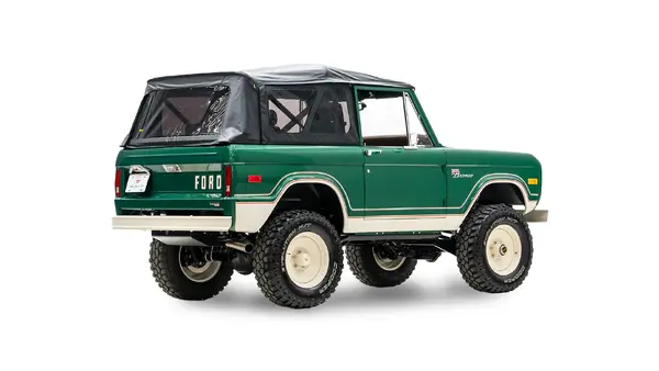 7579 Ford Bronco Velocity Racing Green 9