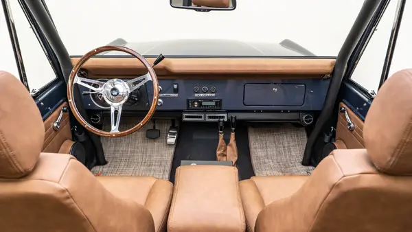 1971 Vintage Ford Bronco Anvil Gray_17 Front Interior