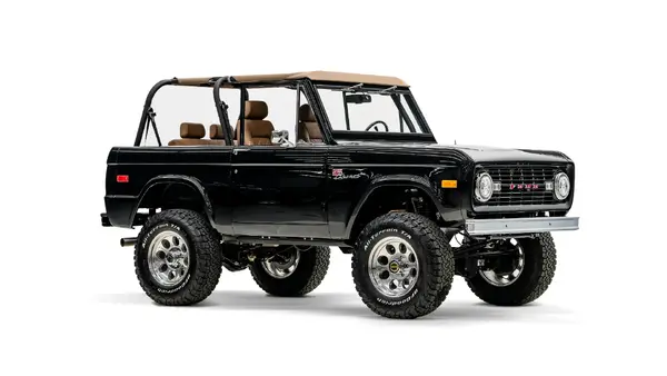 1973 Black Vintage Bronco_7 Passenger Side Front  3.4