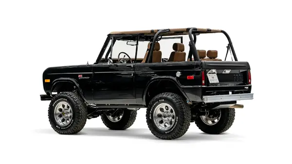 1973 Black Vintage Bronco_13 Driver Side Rear 3.4