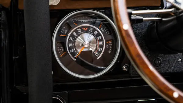 1973 Black Vintage Bronco_15 Dakota Digital Gauges