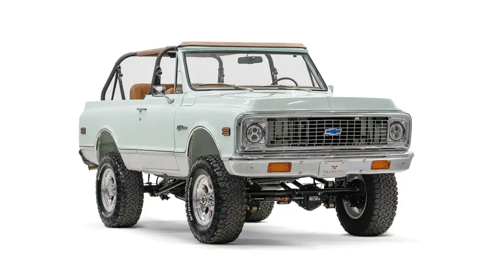 1969 Mint Chrevrolet K5 Blazer_6 Passenger Side Front 
