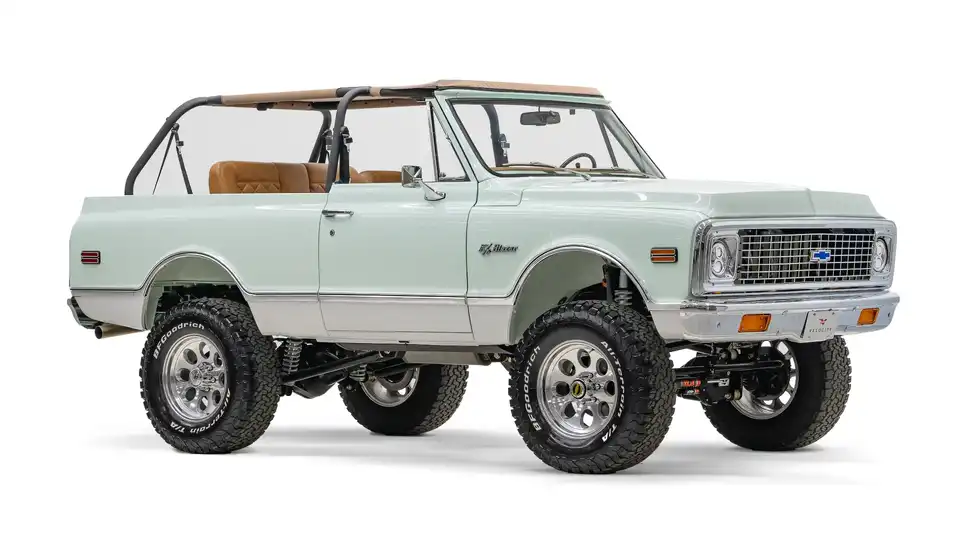 1969 Mint Chrevrolet K5 Blazer_7 Passenger Side Front  3.4
