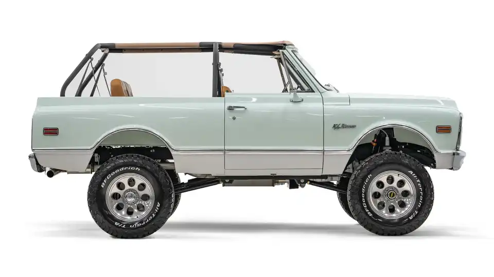 1969 Mint Chrevrolet K5 Blazer_8 Passenger Side