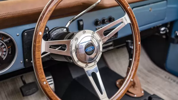 1968 Brittany Blue Classic Ford Bronco_0023_interior