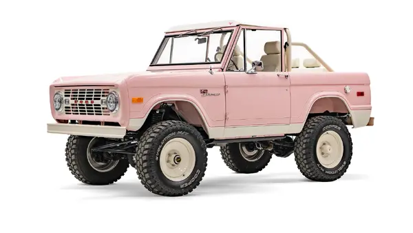 1973 Pink Early Ford Bronco_3 Drivers Side Front 3.4