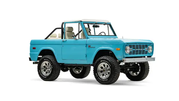 Ford Bronco Velocity Right Front 3_4 Tiffany Blu