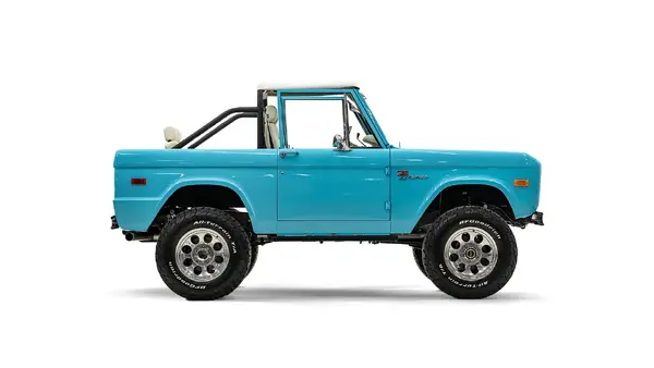 Ford Bronco Velocity Right Tiffany Blu