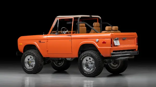 1973 Orange Vintage Bronco 01